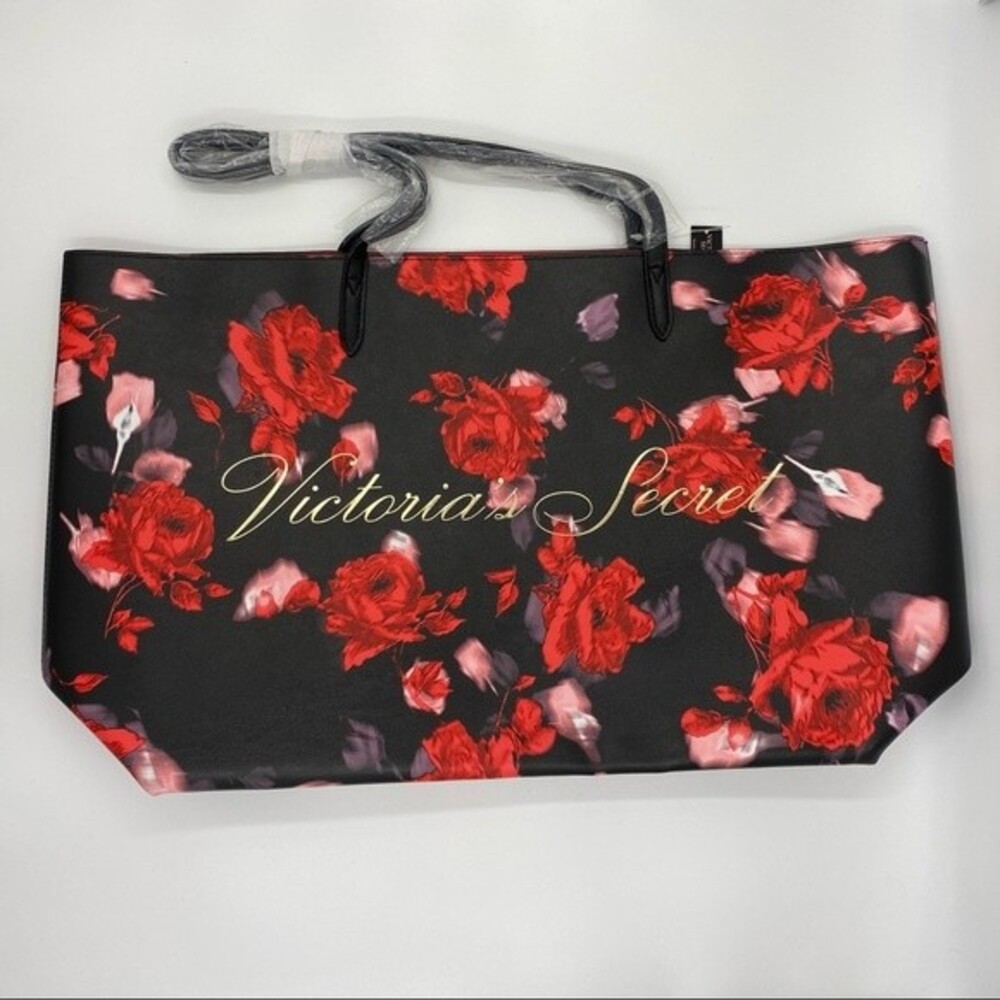 NWT‎ Victoria's Secret Floral Tote